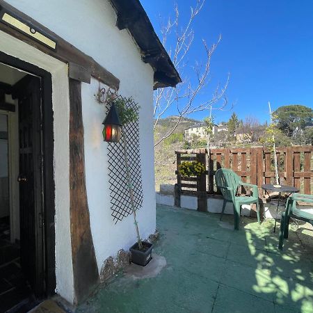 Casa Fidelina II Miraflores De La Sierra Bagian luar foto