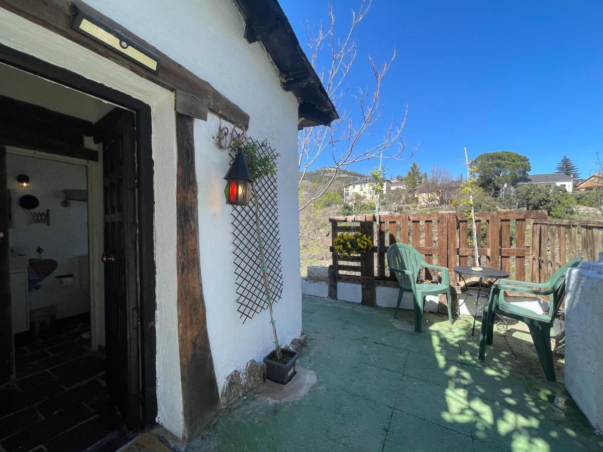Casa Fidelina II Miraflores De La Sierra Bagian luar foto