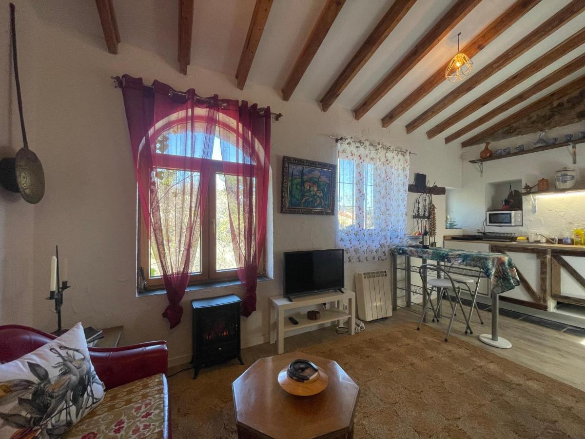 Casa Fidelina II Miraflores De La Sierra Bagian luar foto